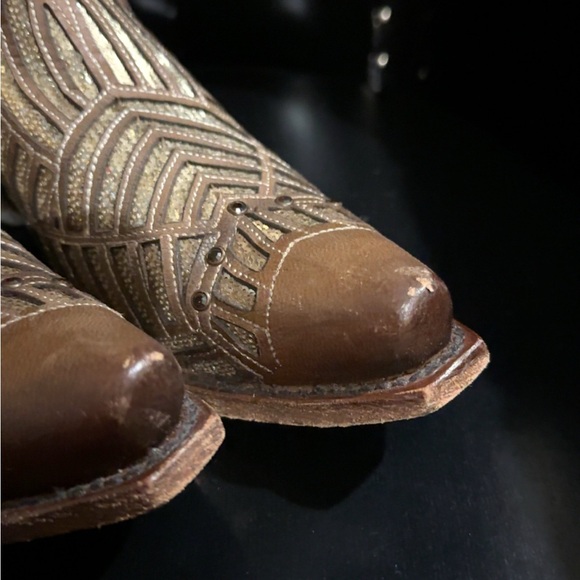 Corral Women's White Bright Inlay
Western Boots - Snip Toe - Picture 4 of 12